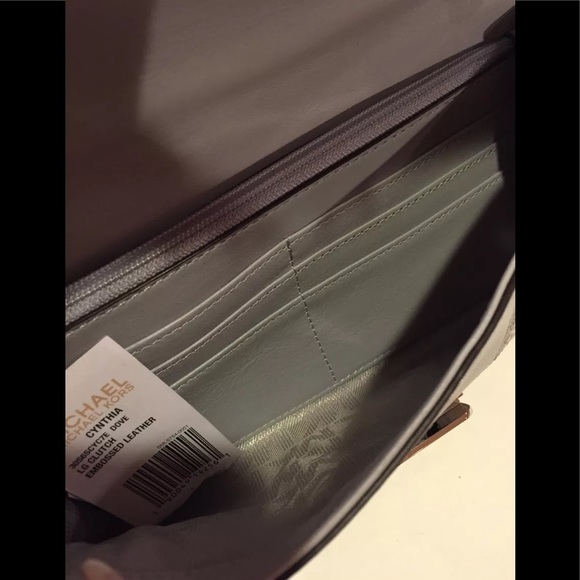 Michael Kors Cynthia lg clutch dove grey
